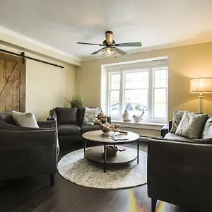 Kelowna hotels &amp; apartments, all accommodations in Kelowna