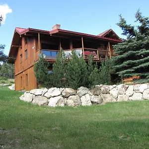 Kelowna hotels &amp; apartments, all accommodations in Kelowna